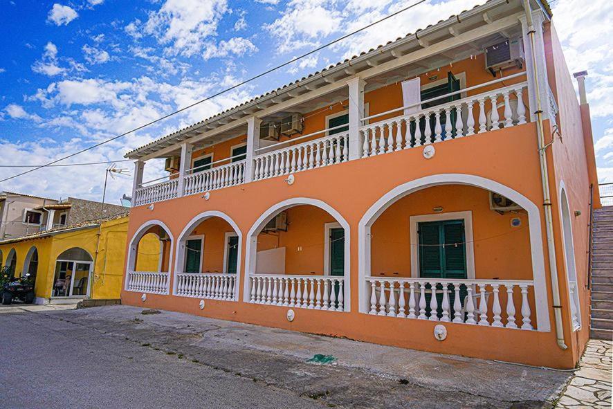 Aris Seaside Issos Beach Agios Georgios  Ngoại thất bức ảnh