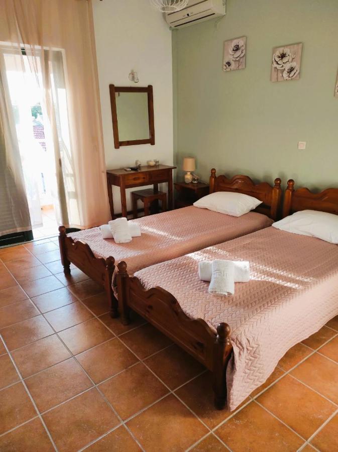 Aris Seaside Issos Beach Agios Georgios  Ngoại thất bức ảnh