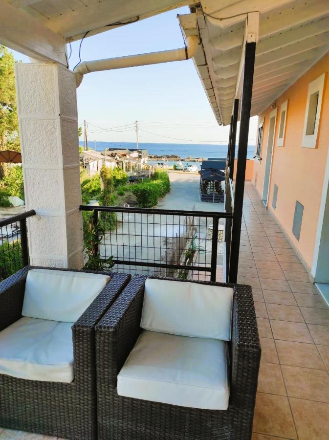 Aris Seaside Issos Beach Agios Georgios  Ngoại thất bức ảnh